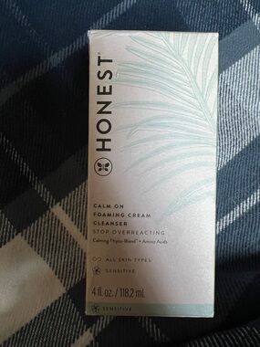 Honest Calm On Foaming Cream Cleanser - NIB